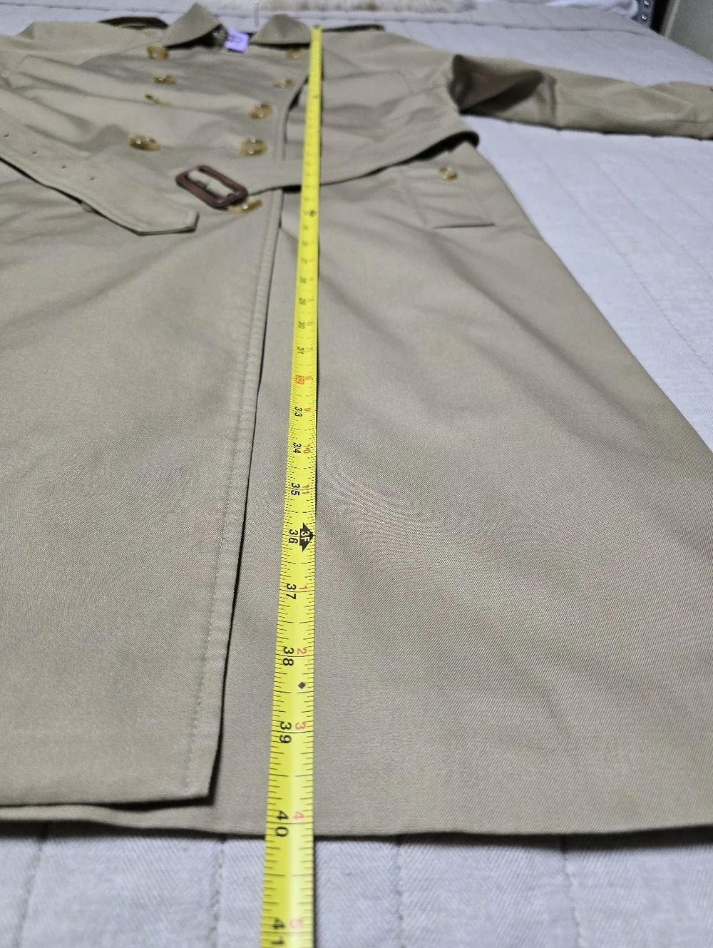 Vintage Burberry Beige Double-Breasted Trench Coat with Belt - Picture 7 of 10